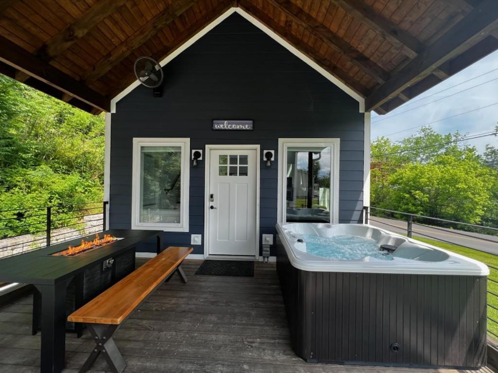 ピジョンフォージModern Smoky Mountain Tiny Houseアパートメント エクステリア 写真