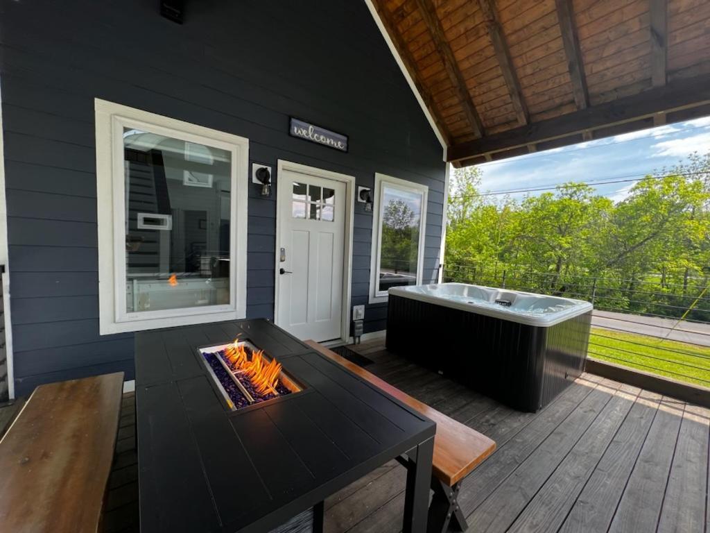 ピジョンフォージModern Smoky Mountain Tiny Houseアパートメント エクステリア 写真