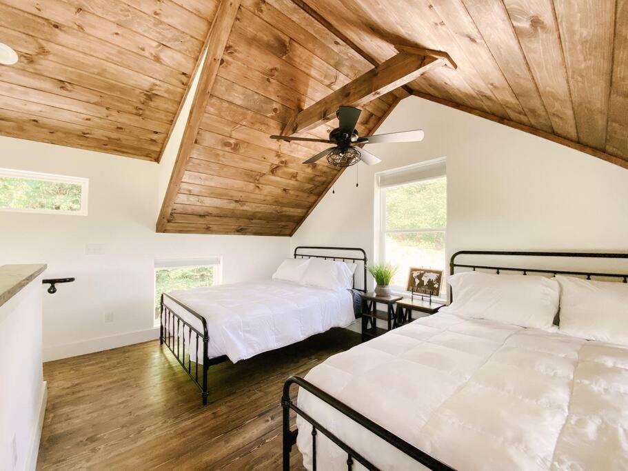 ピジョンフォージModern Smoky Mountain Tiny Houseアパートメント エクステリア 写真